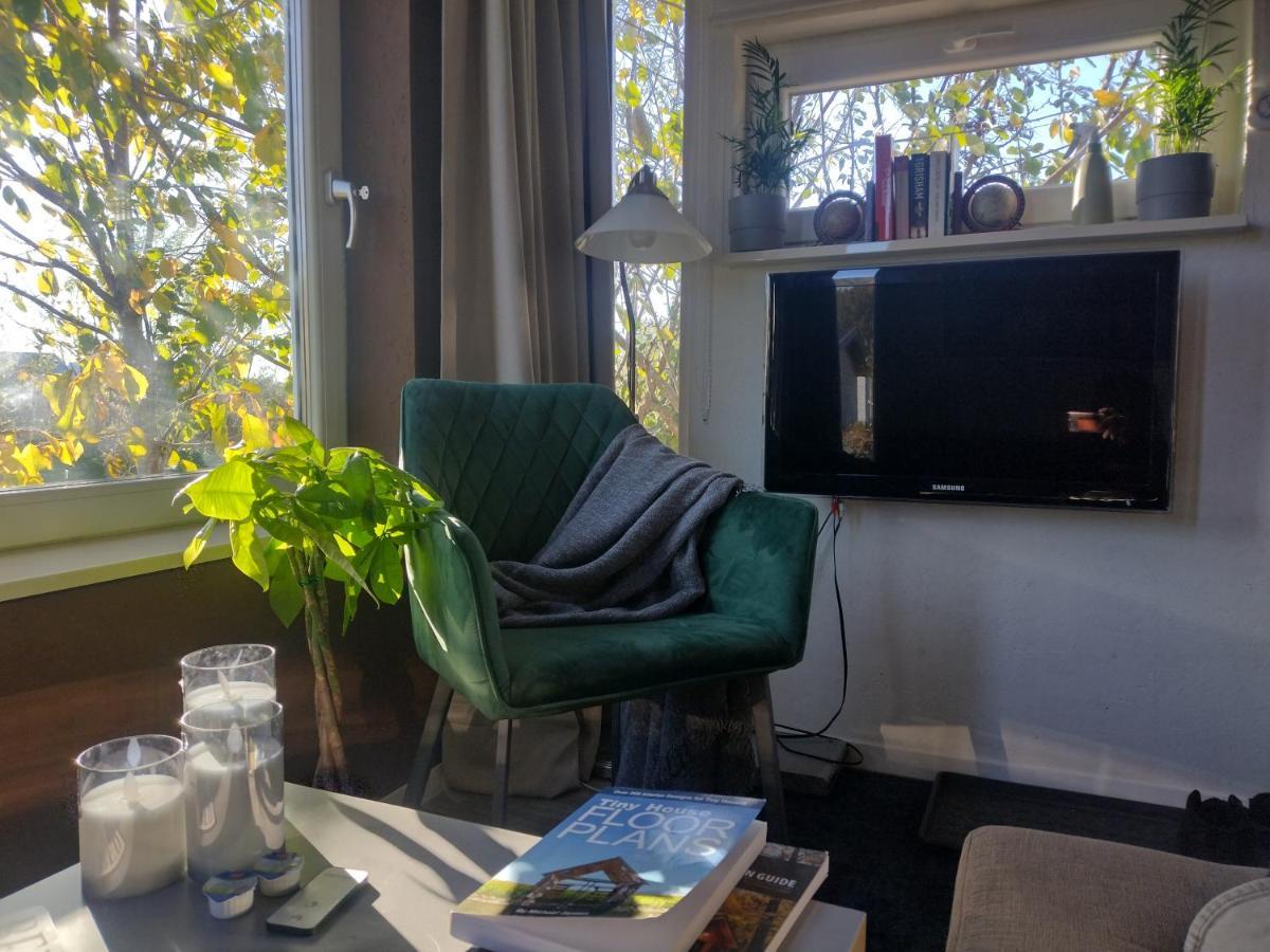 Tuinhuisje In Het Groen Almere Ngoại thất bức ảnh